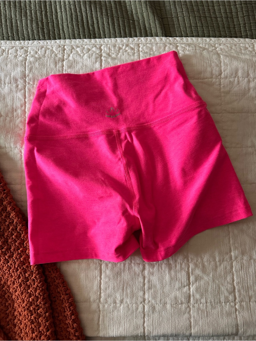 Beyond Yoga Bright Pink High-Rise Bike Shorts - Picture 2 of 2